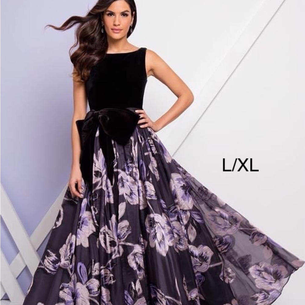 Terani Couture Black and Purple Floral Maxi Dress
